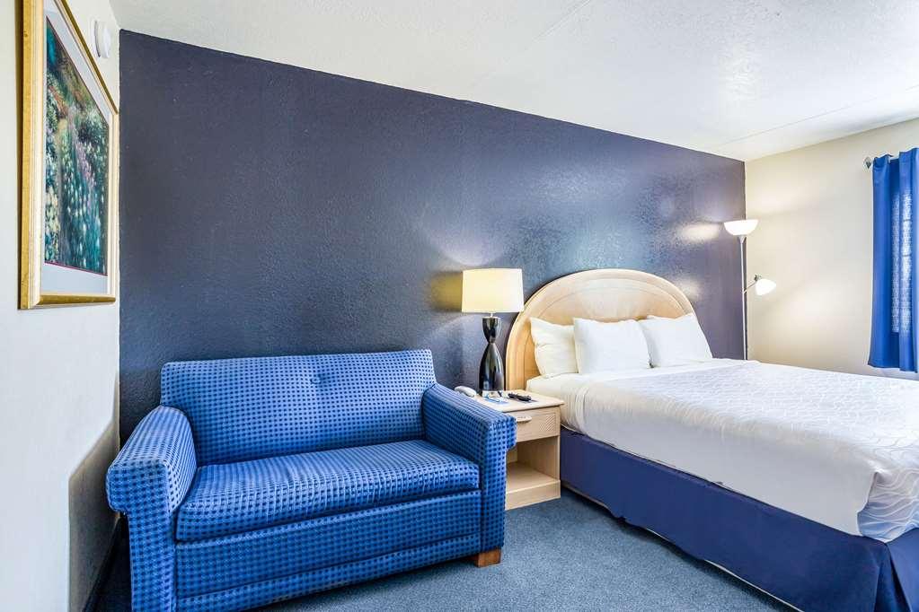 Rodeway Inn Branson, Brick House Bilik gambar