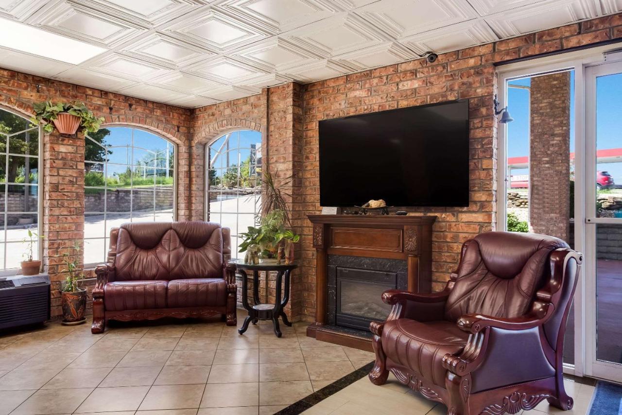 Rodeway Inn Branson, Brick House Luaran gambar